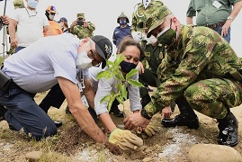 En día mundial del árbol en Cúcuta siembras en parque Metropolitano